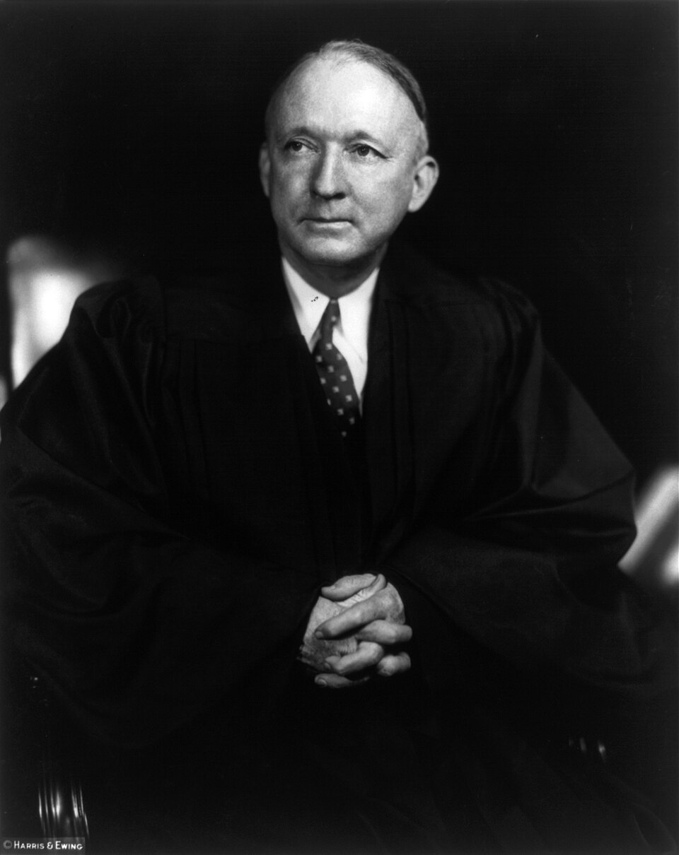 Hugo L.