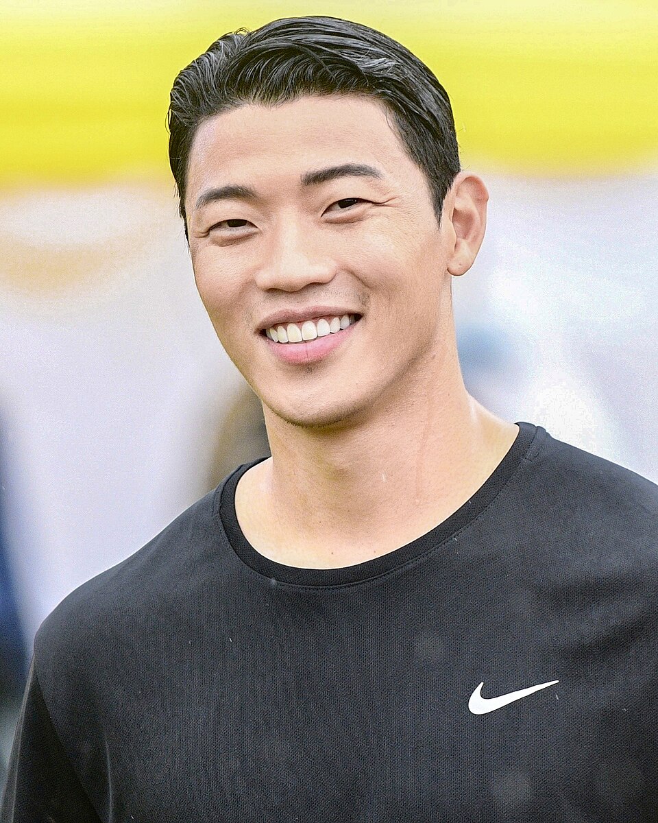 Hwang