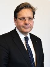 Imre Vejkey