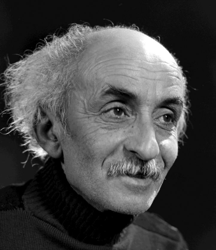Iraj Esfandiari Far