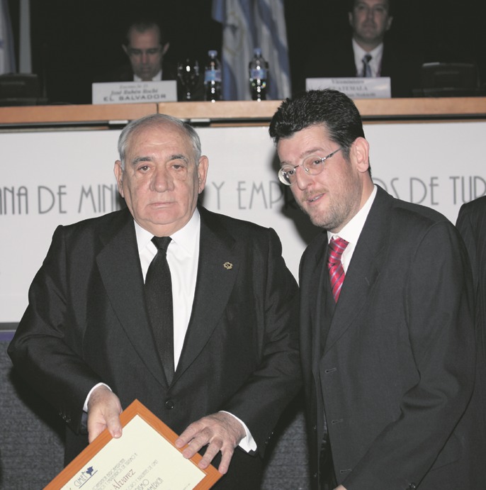 Isidoro Álvarez
