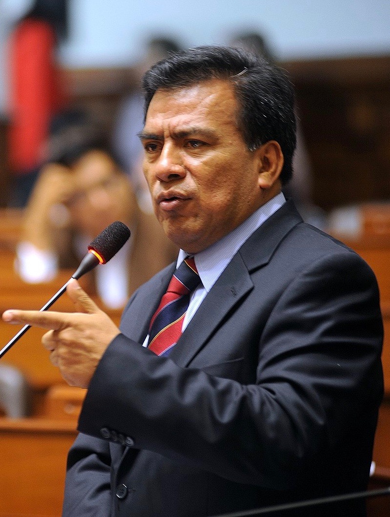 Javier Velásquez Quesquén