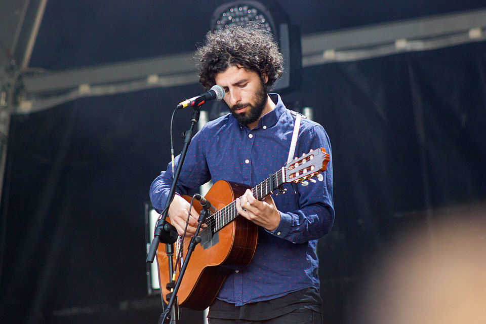 José González González