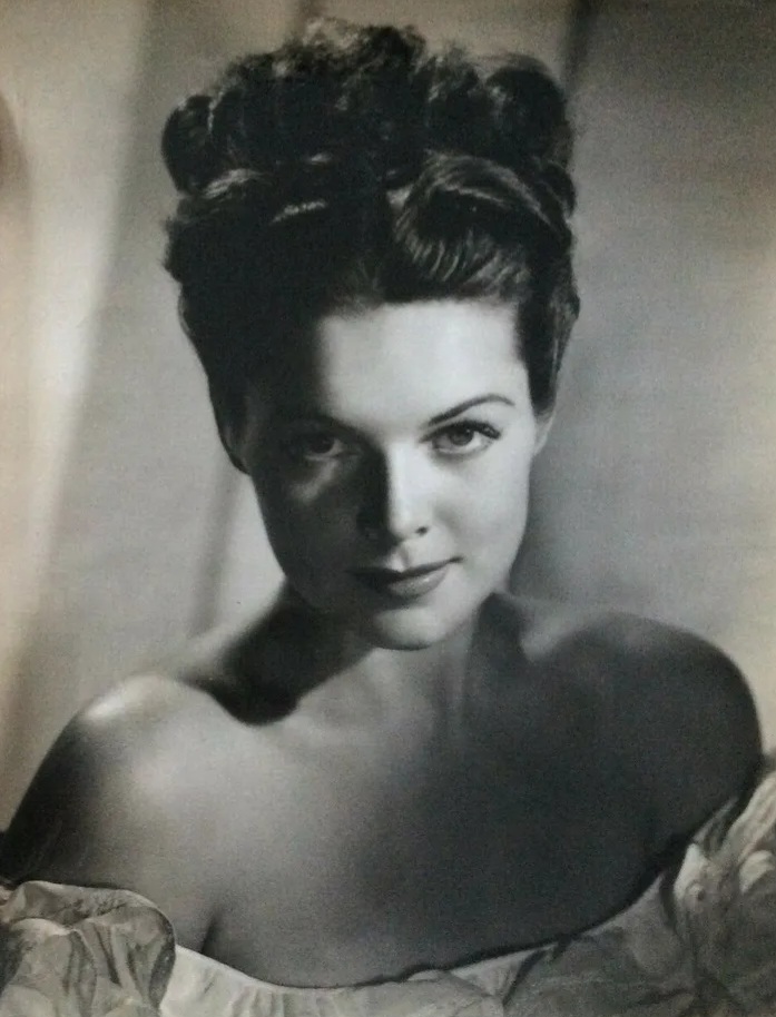 Joyce McKenzie