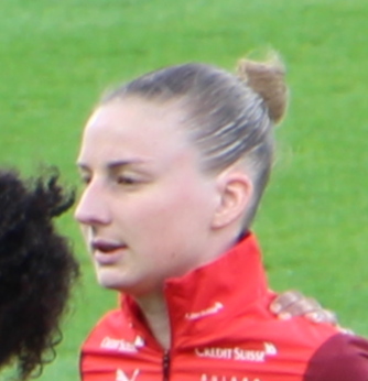 Julia Stierli