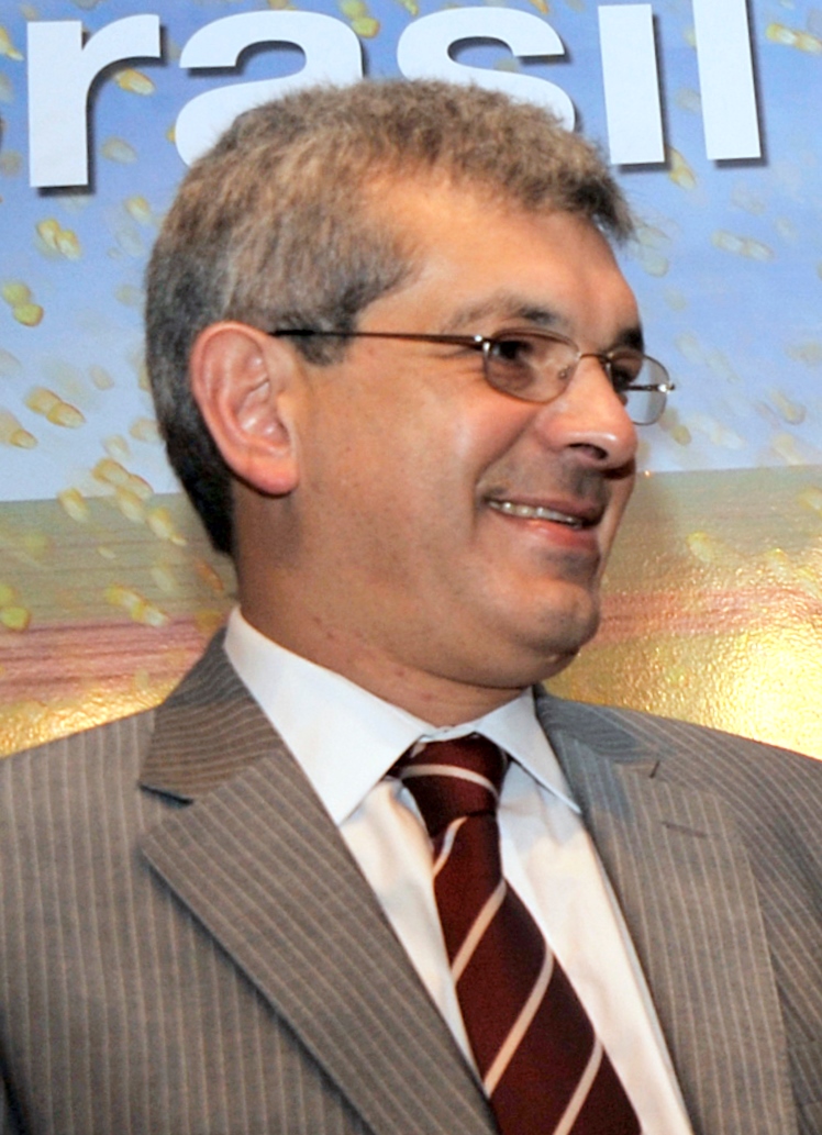 Julián Domínguez