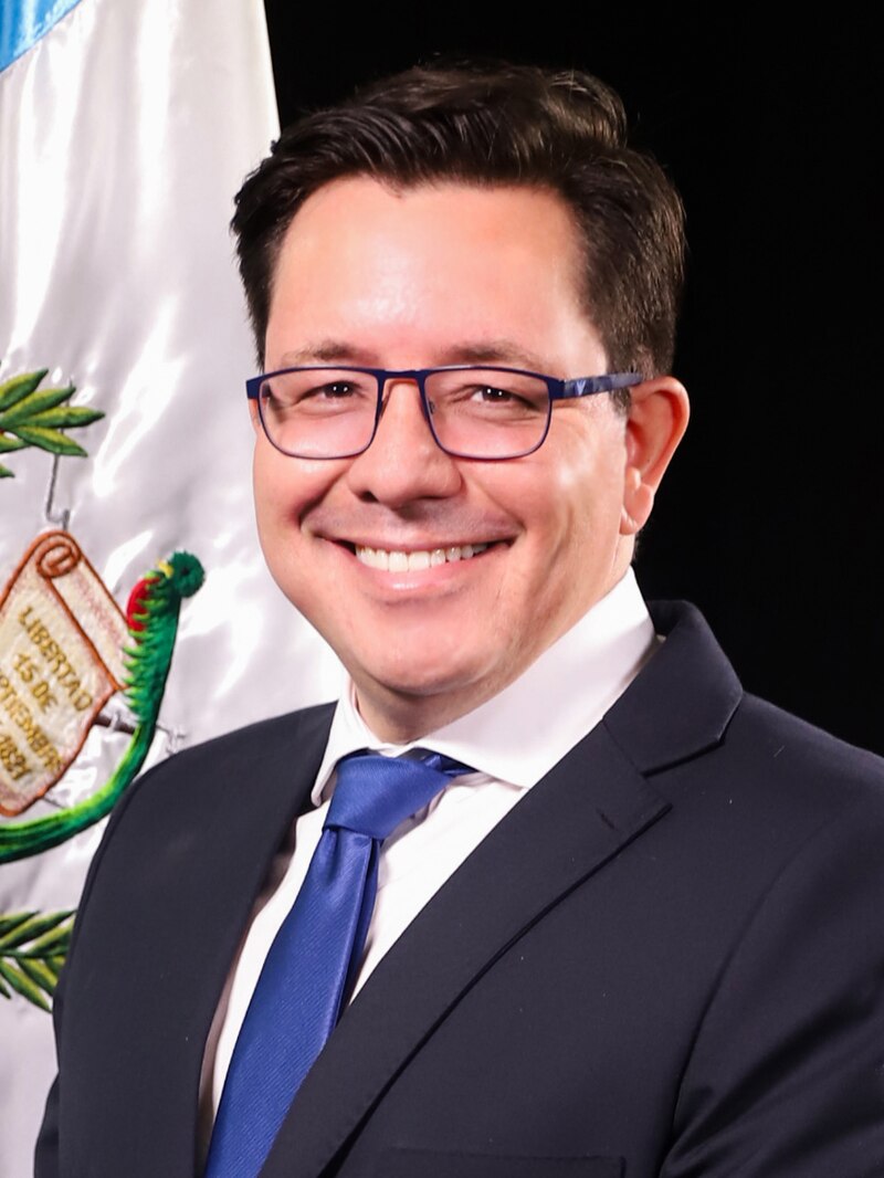 Julio Héctor Estrada