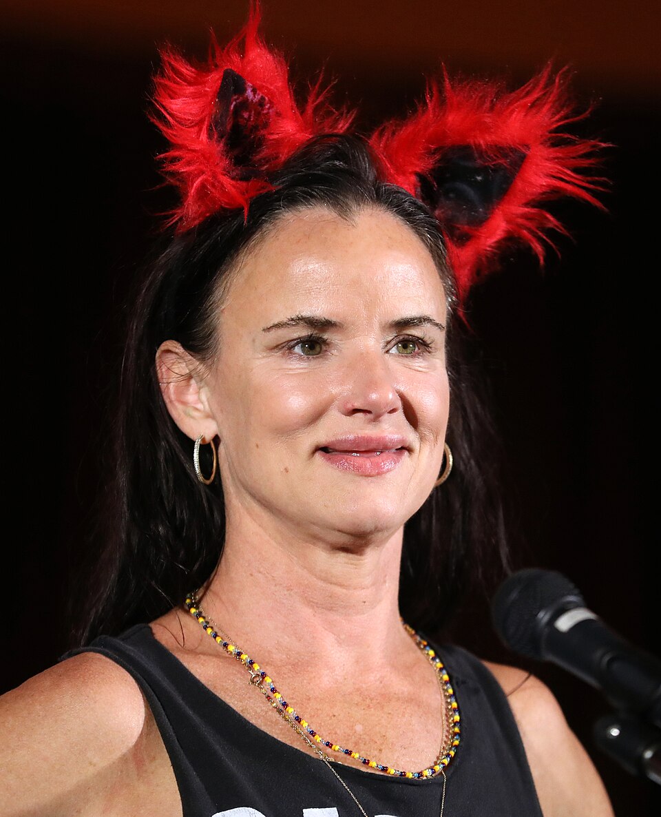 Lael Farrell