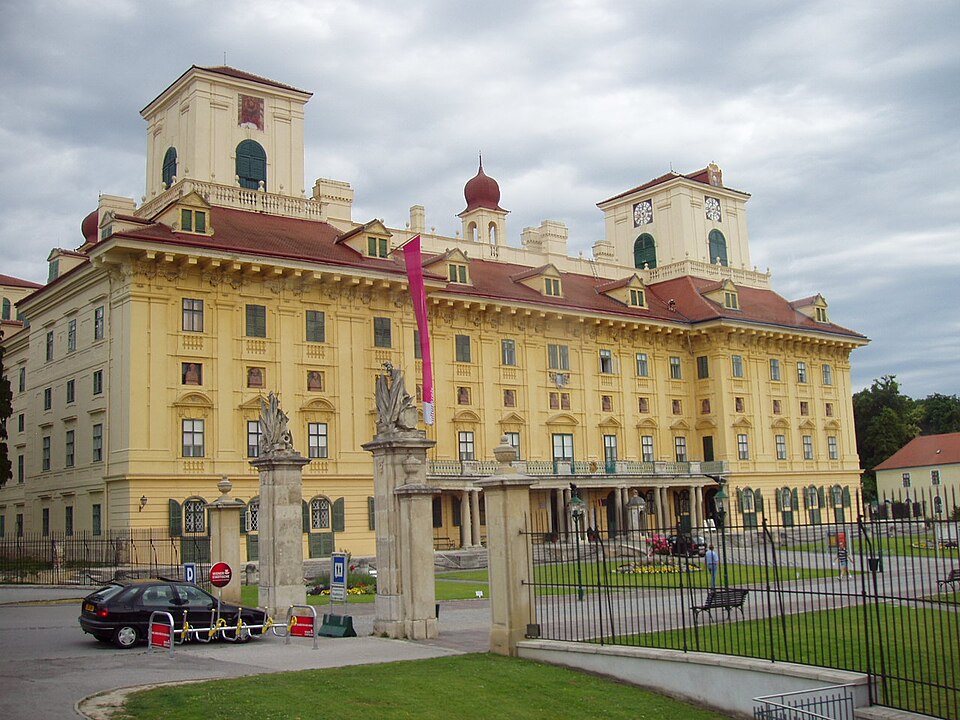 László Krasznahorka