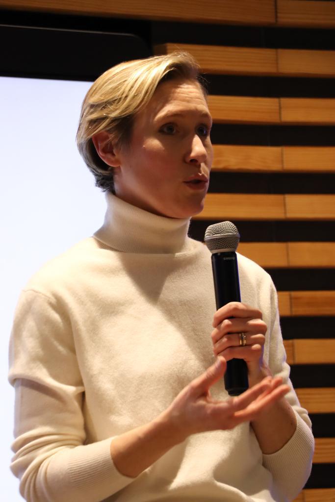 Laure Miller