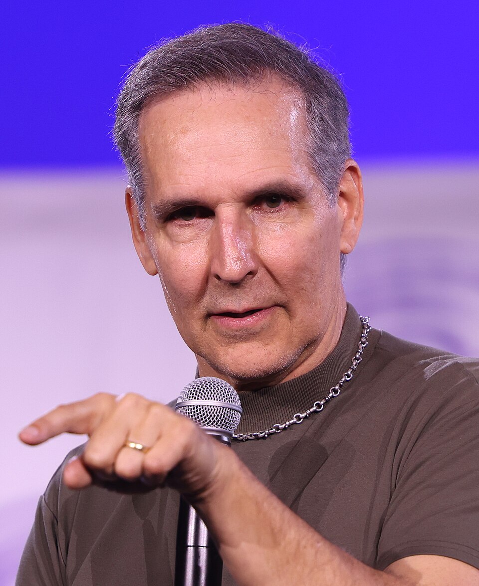 Lee McFarlane