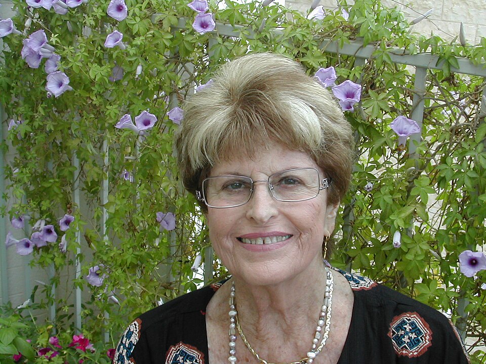 Levana Zamir