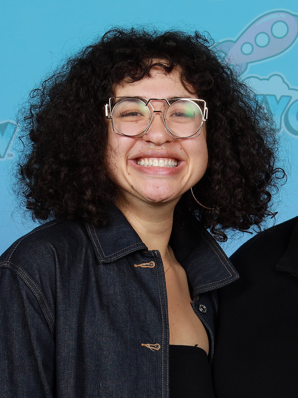 Lila Flores