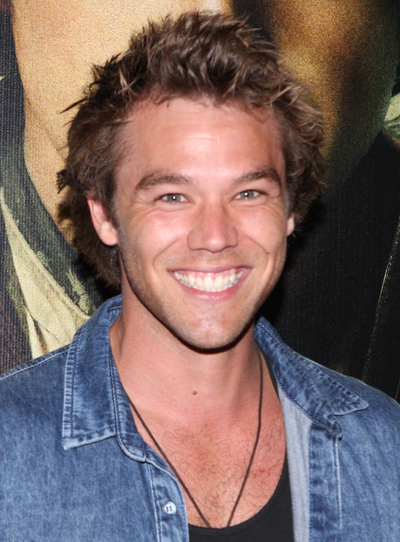 Lincoln Lewis