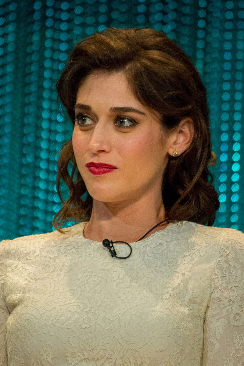 Lizzy Caplan