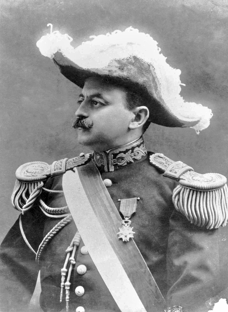 Luis Benavides