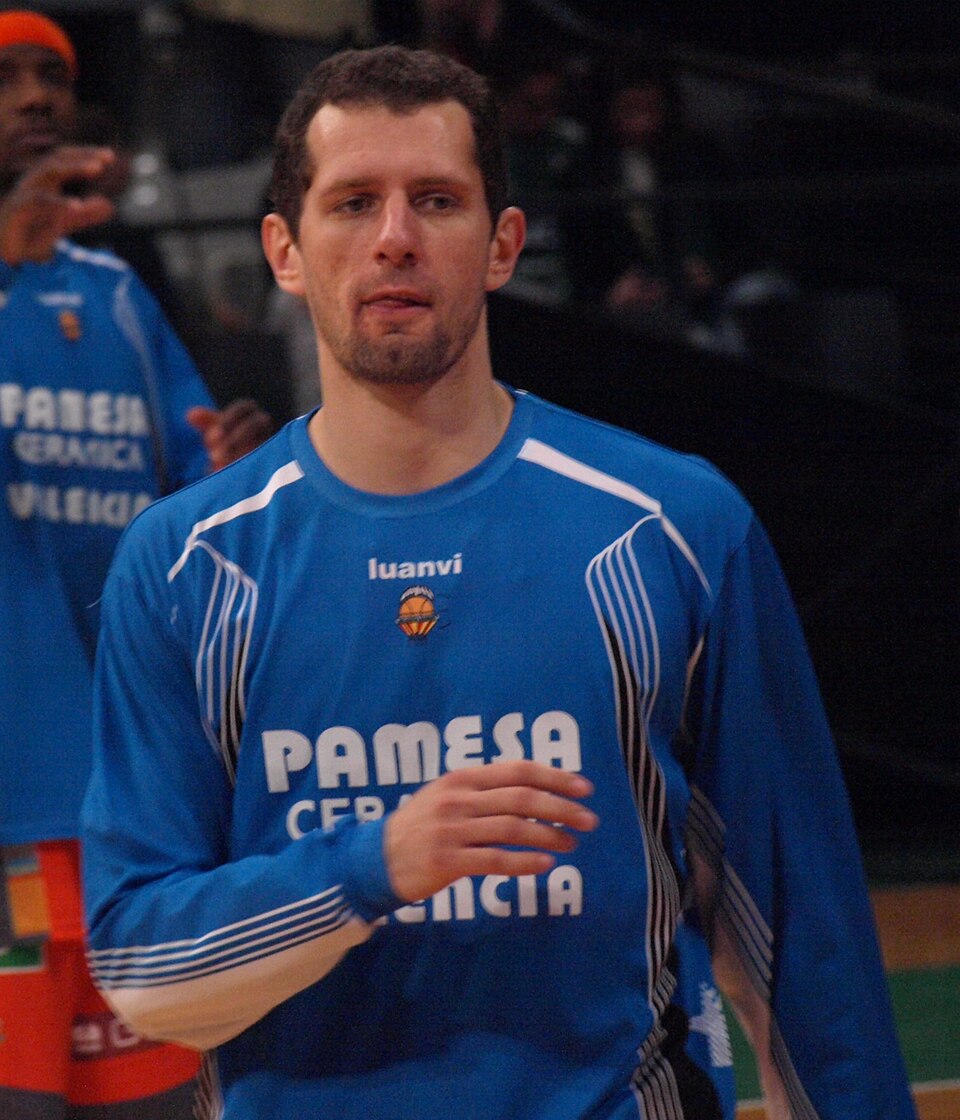 Lukas Avdalović