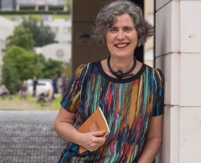 Luz María Riveros