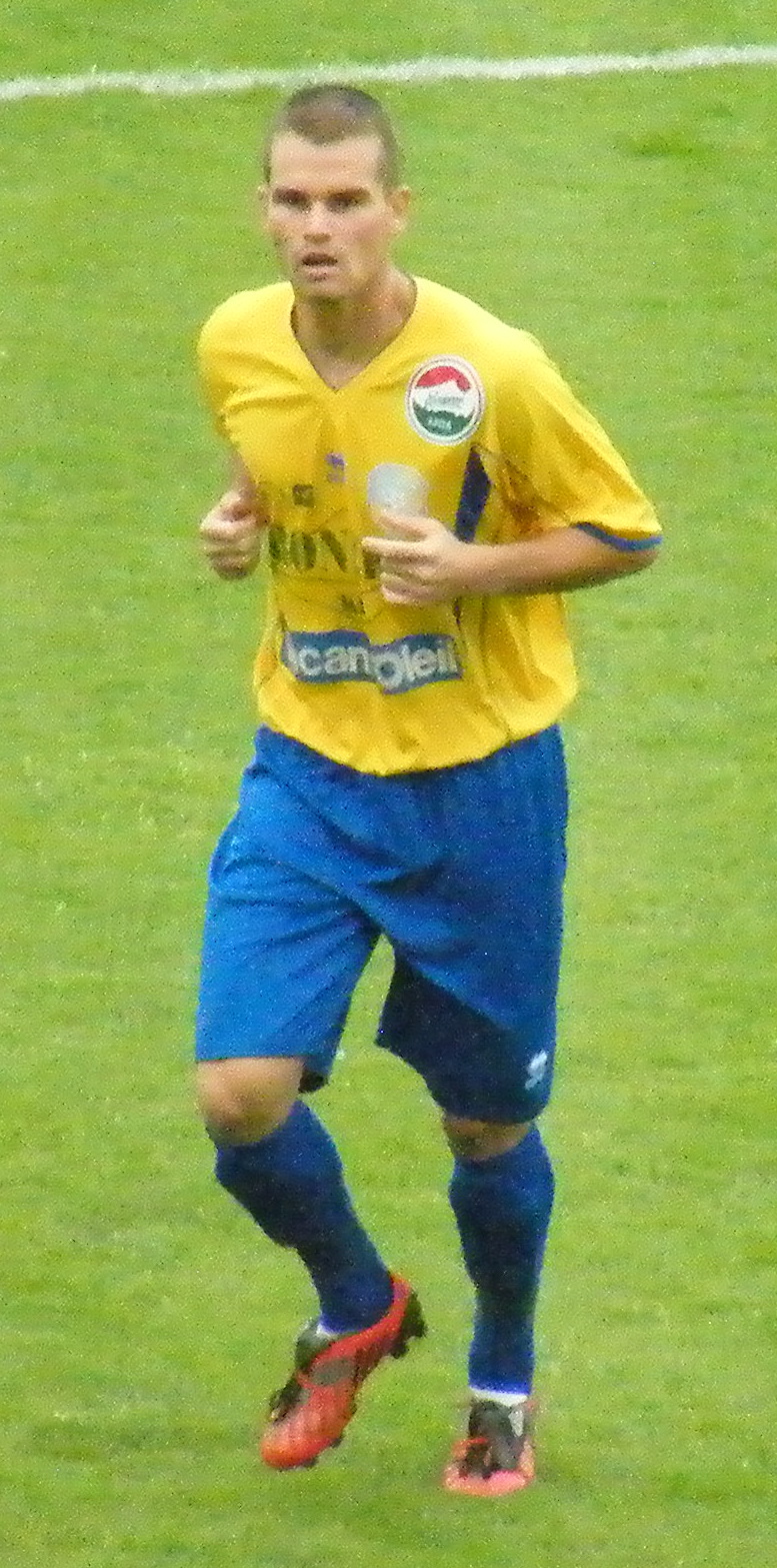 Magasföldi József