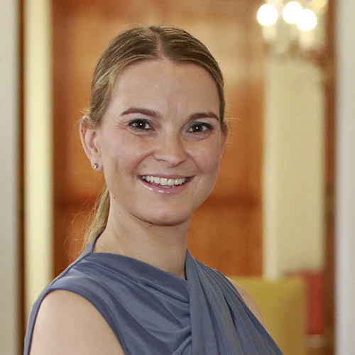 María Salom