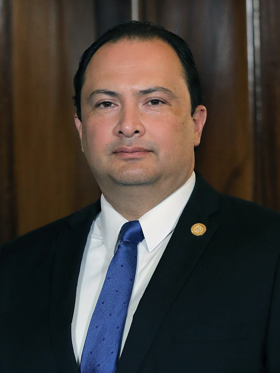 Mario Búcaro Flores