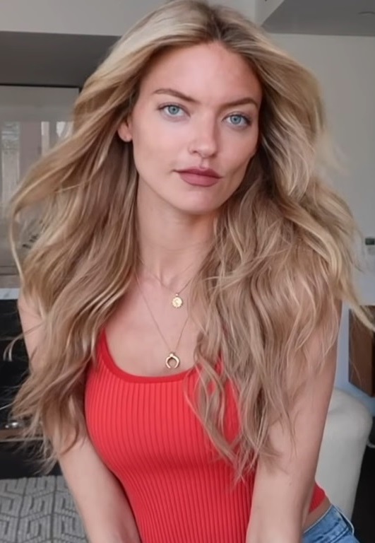 Martha Hunt