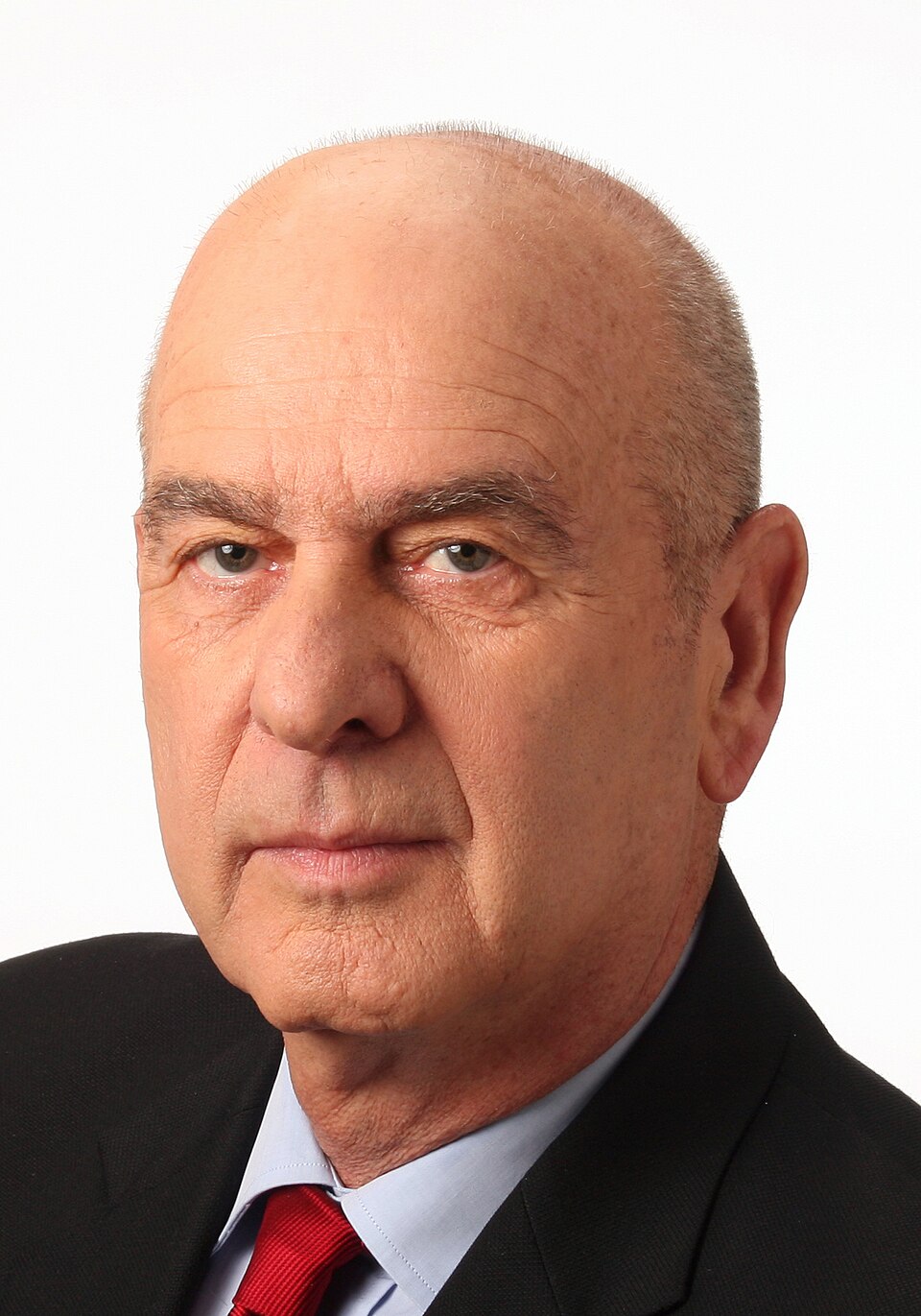 Matan Vilnai