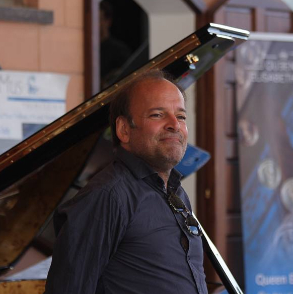 Menahem Lacs