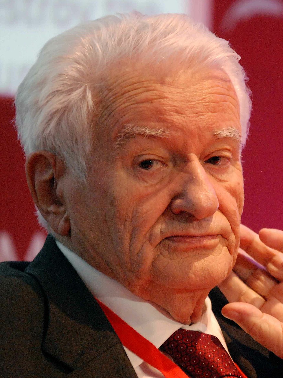 Mićunović
