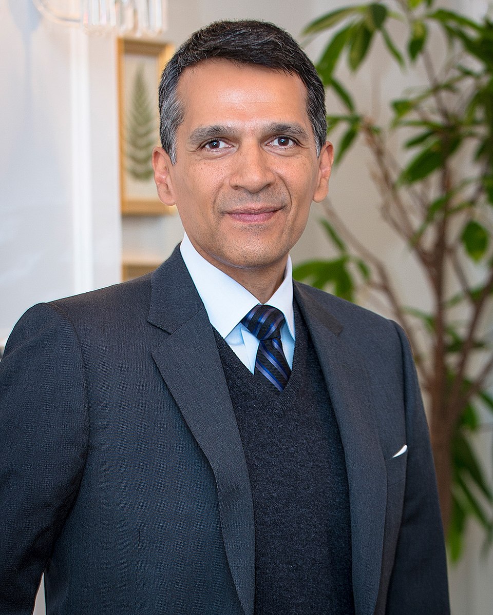 Miguel Rosales