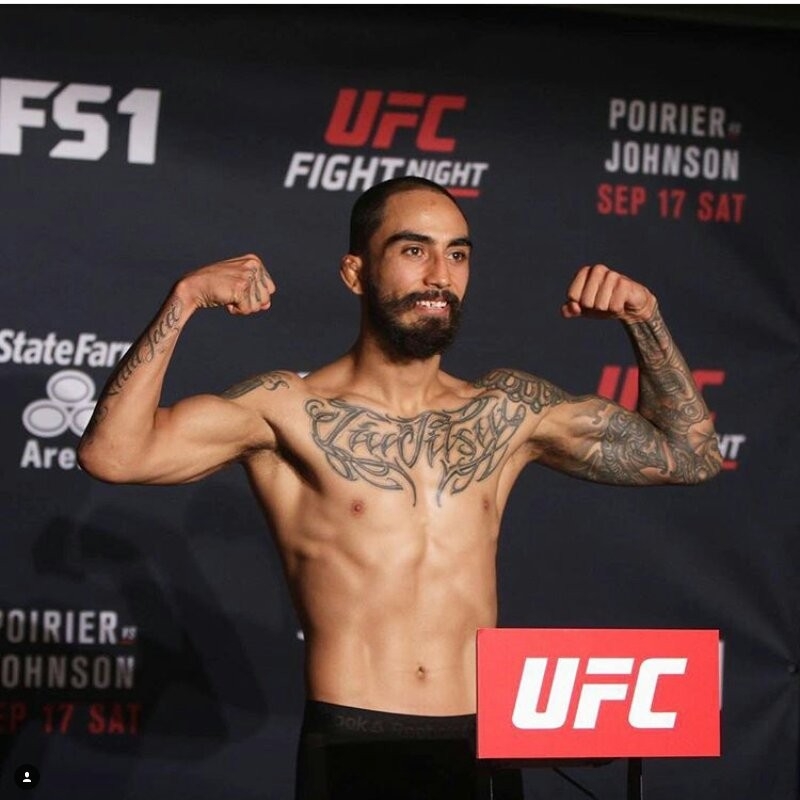 Mike Quiñónez