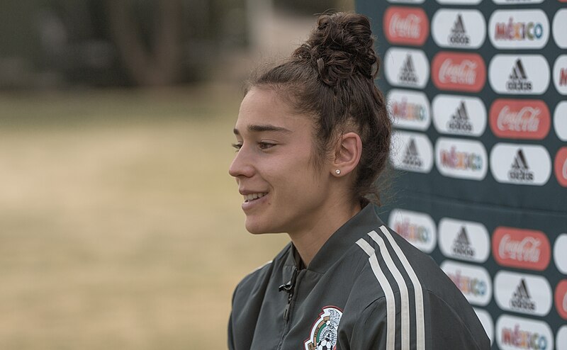 Mónica Flores