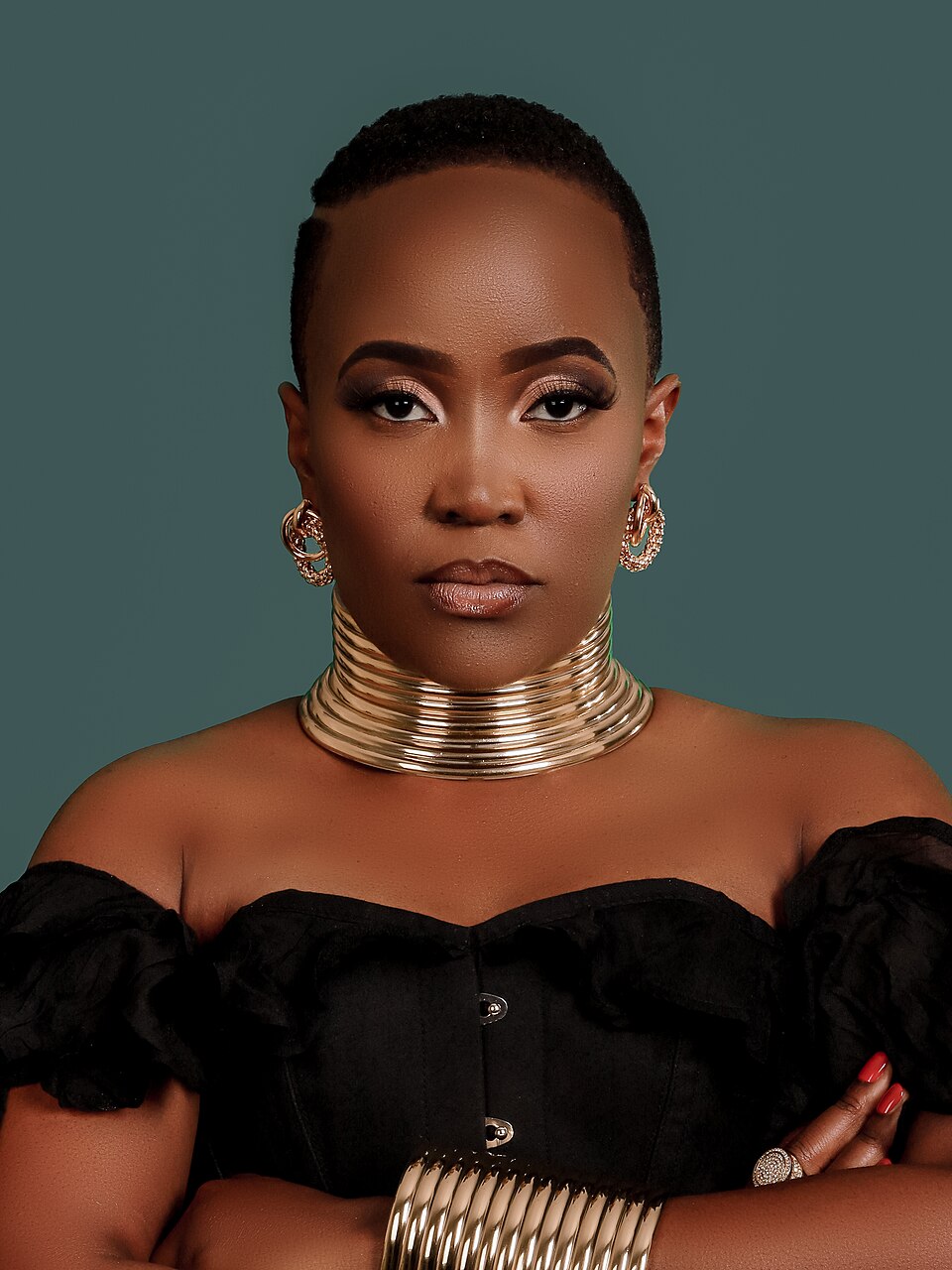 Naira Ali