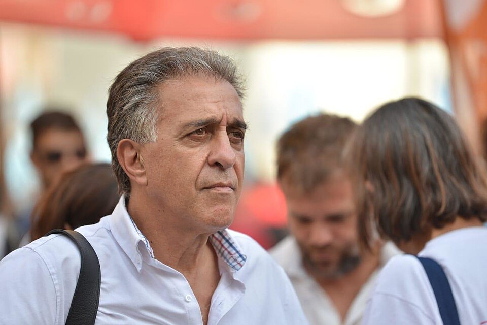 Néstor Pitrola