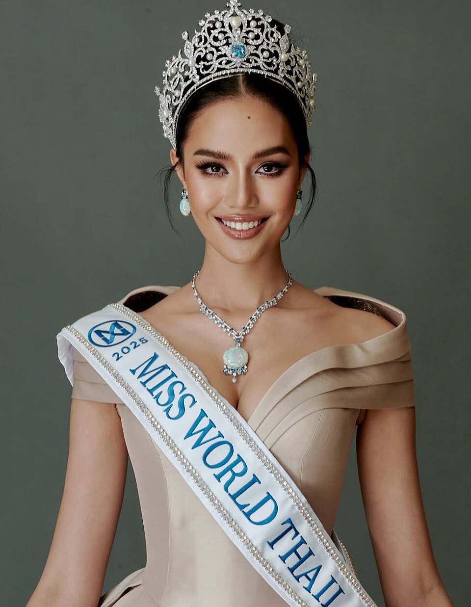Opal Suchata Chuangsri