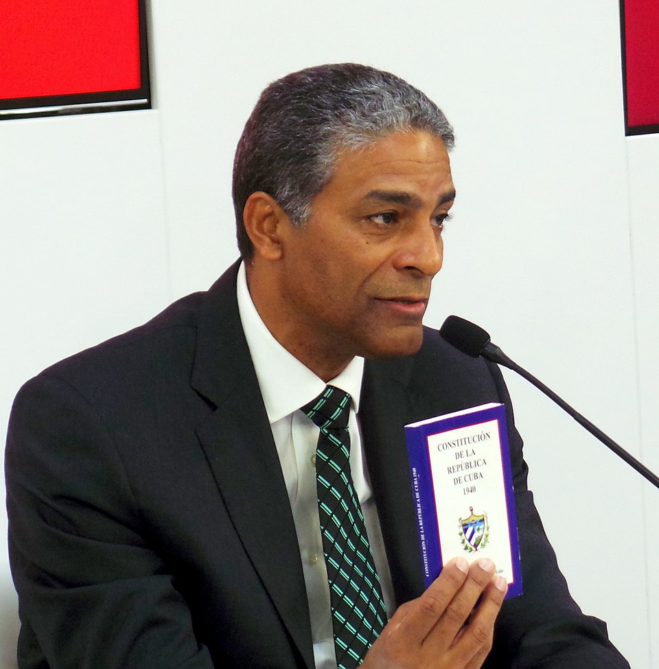 Óscar Elías