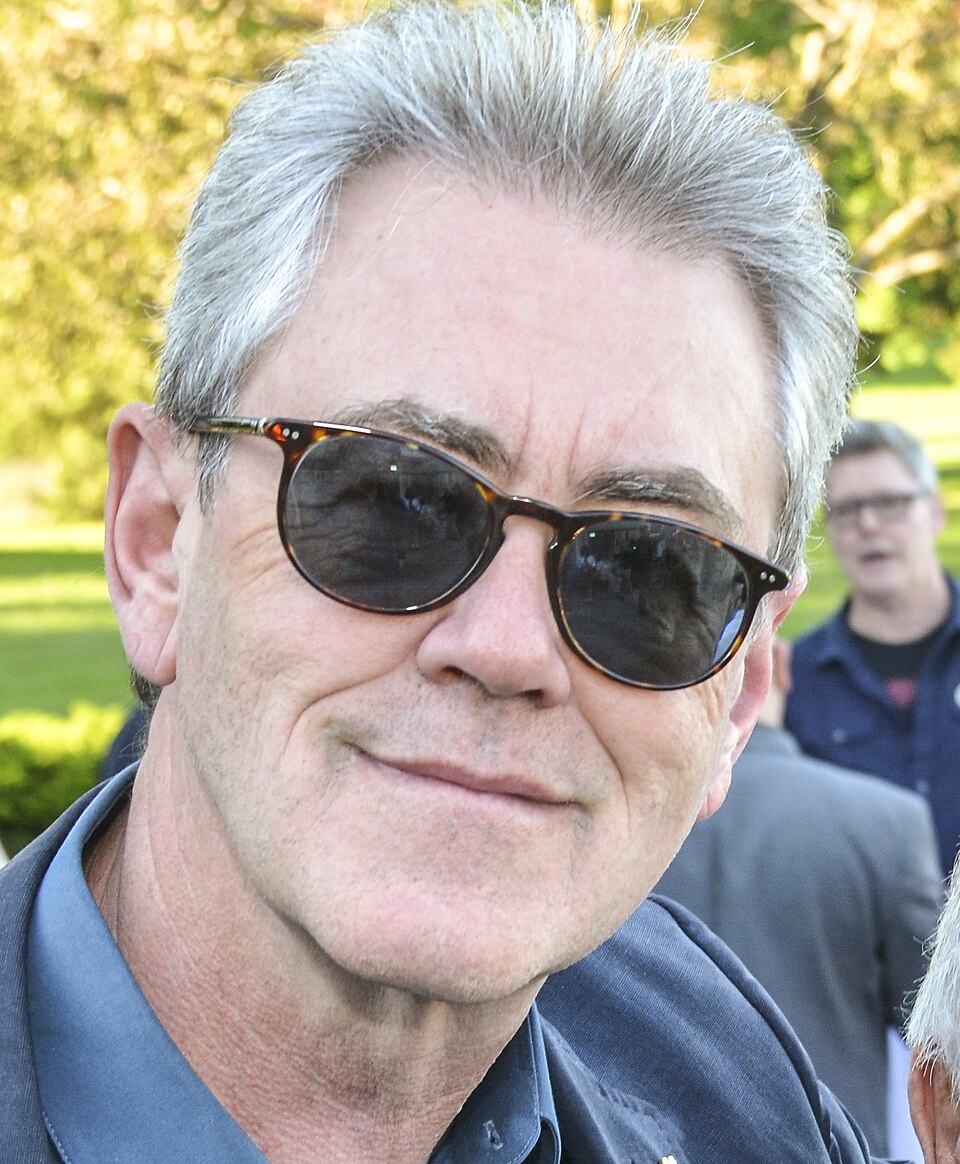 Piers Handling