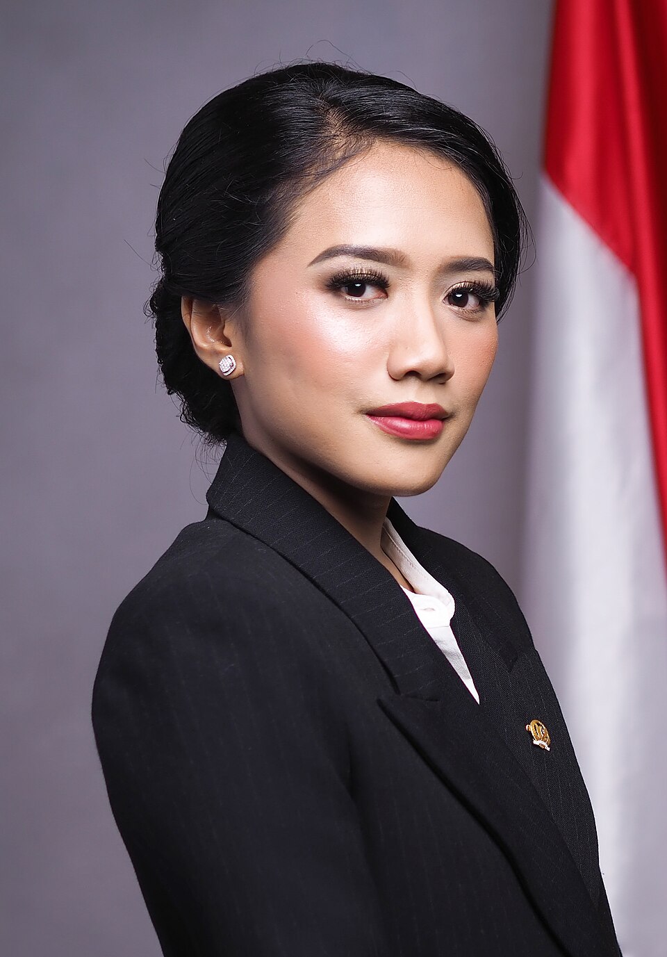 Puteri Komarudin