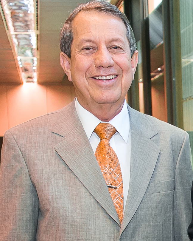 R.R. Soares