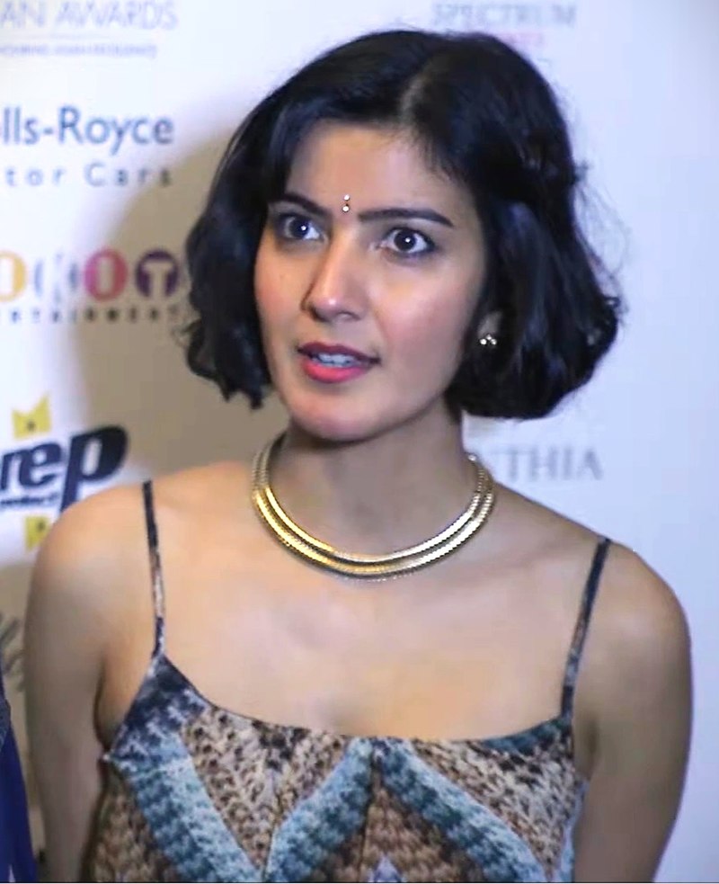 Rakhee Thakrar