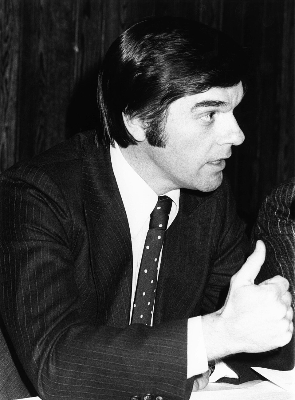 Robert Lacroix