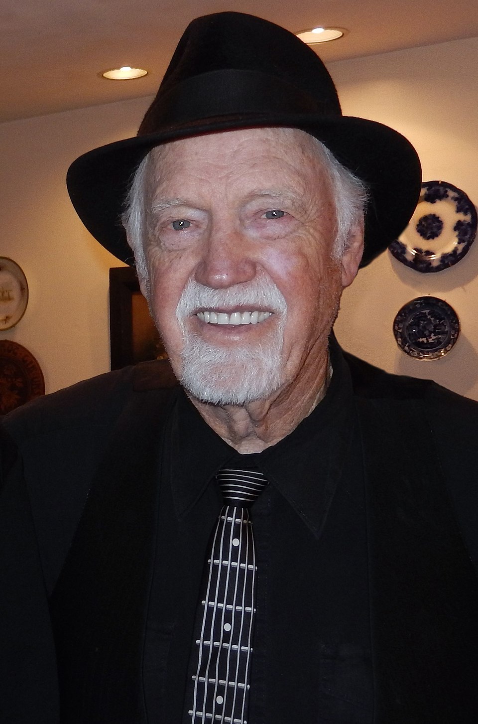 Ronny M.
