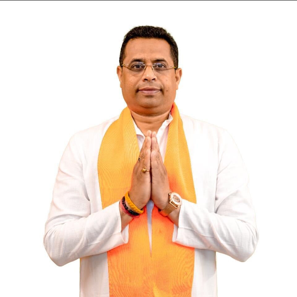 Saumitra Khan