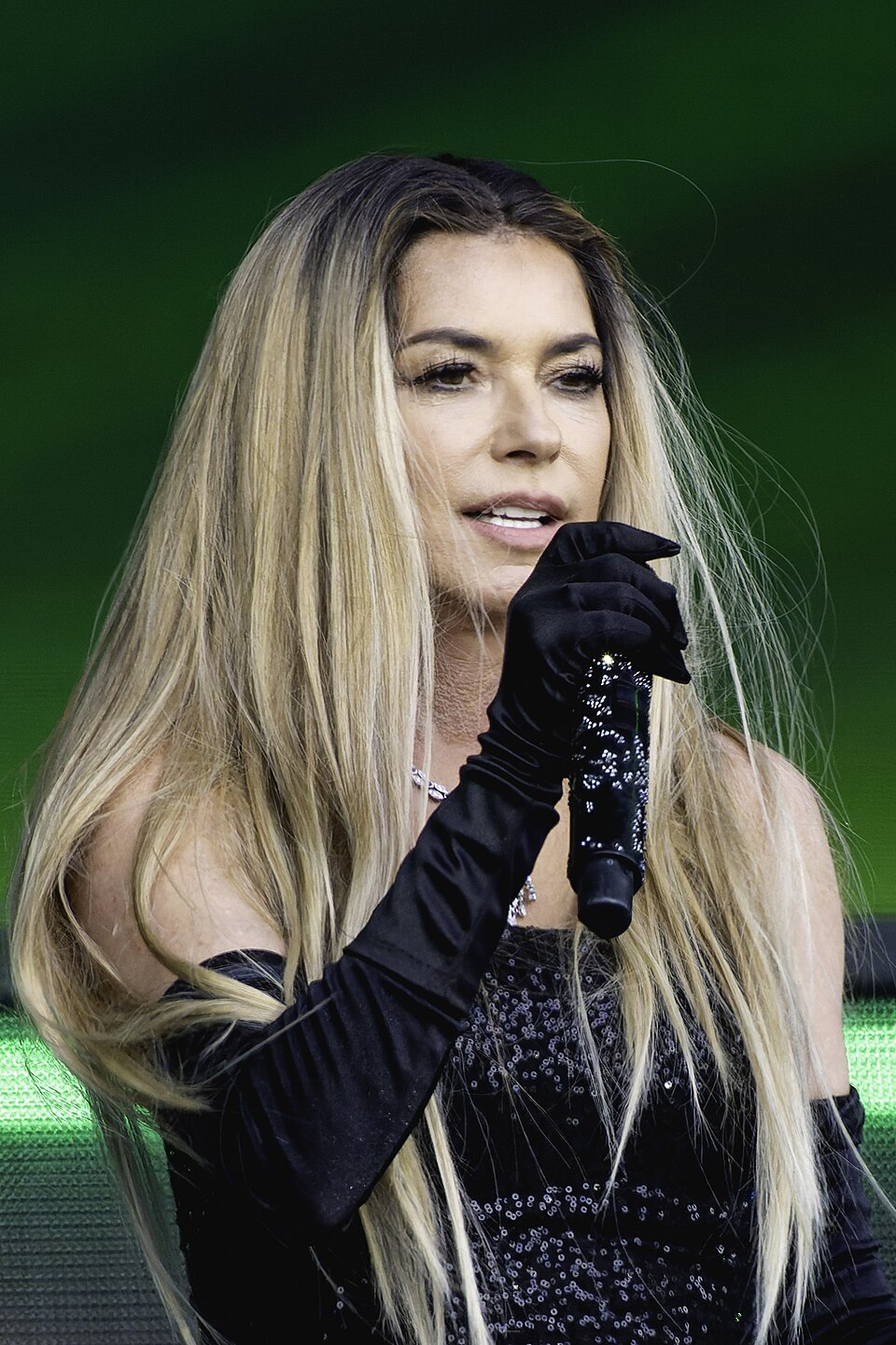 Shania