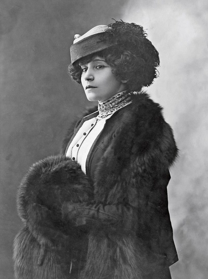 Sidonie-Gabrielle Claudine Colette