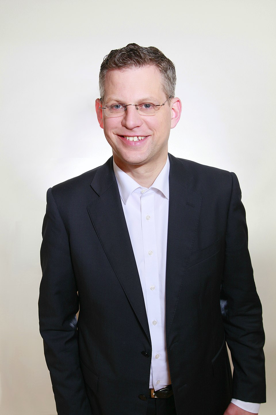 Simon J.M. de Vries