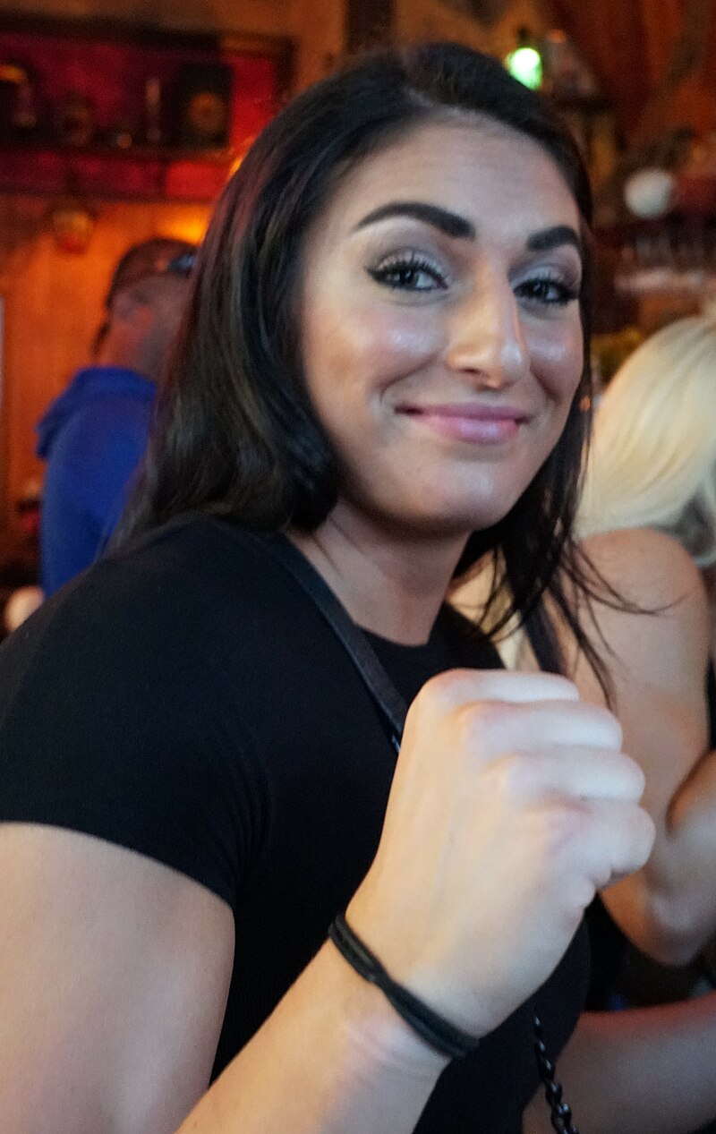 Sonya Deville