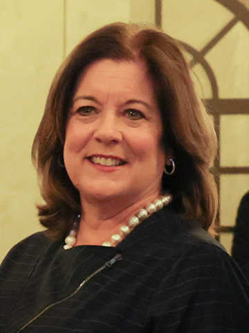 Suzanne Clark