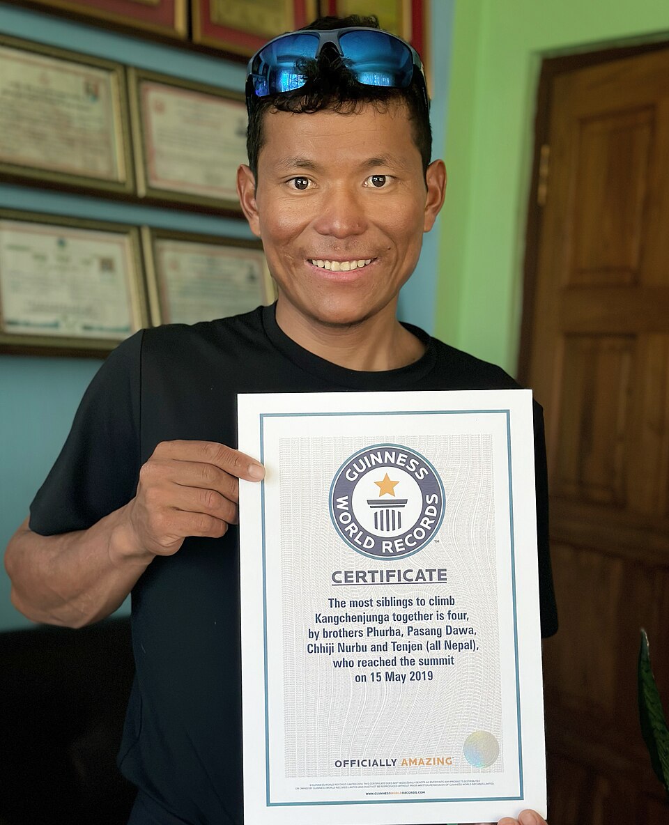 Tenjen Lama Sherpa