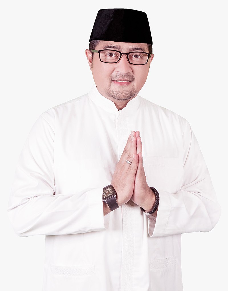 Teuku Riefky